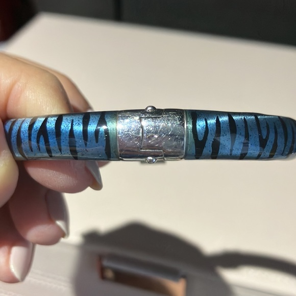 Soho enamel and diamond bracelet - Picture 3 of 3